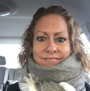 Meet your Posher, Karina